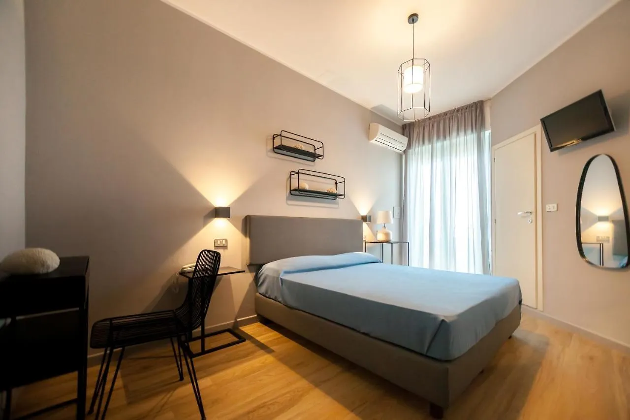 Hotel Brig Риччоне