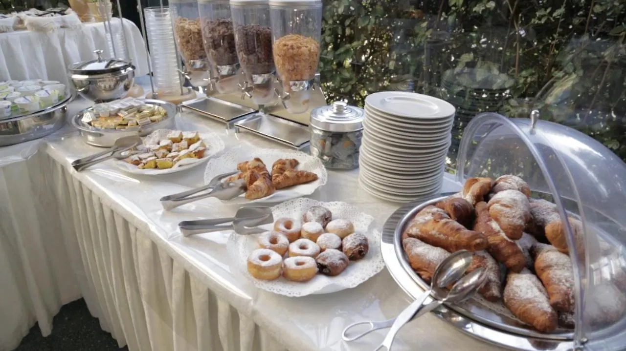 ***  Hotel Brig リッチョーネ イタリア