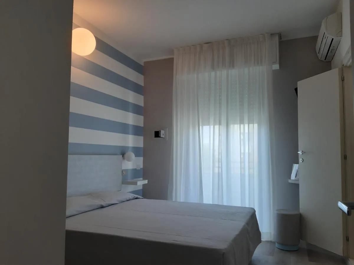Hotel Brig Риччоне