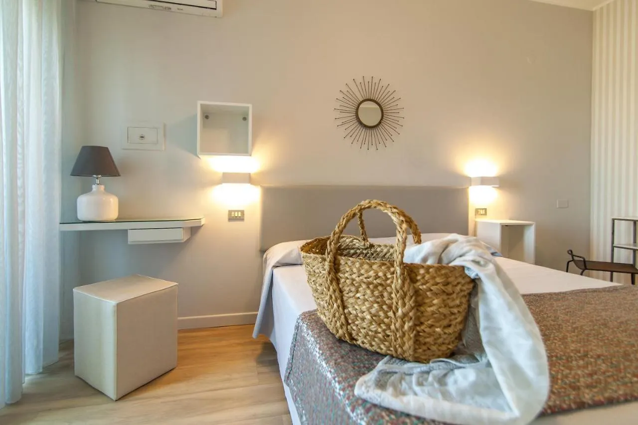 Hotel Brig Риччоне